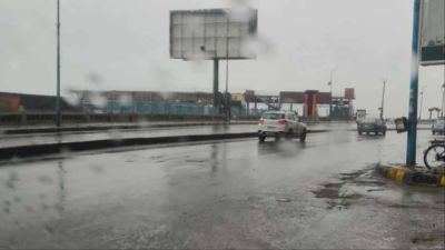 Rain and wind resistant outdoor led screen