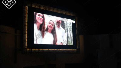 شاشات الاعلانات للبيع 2021