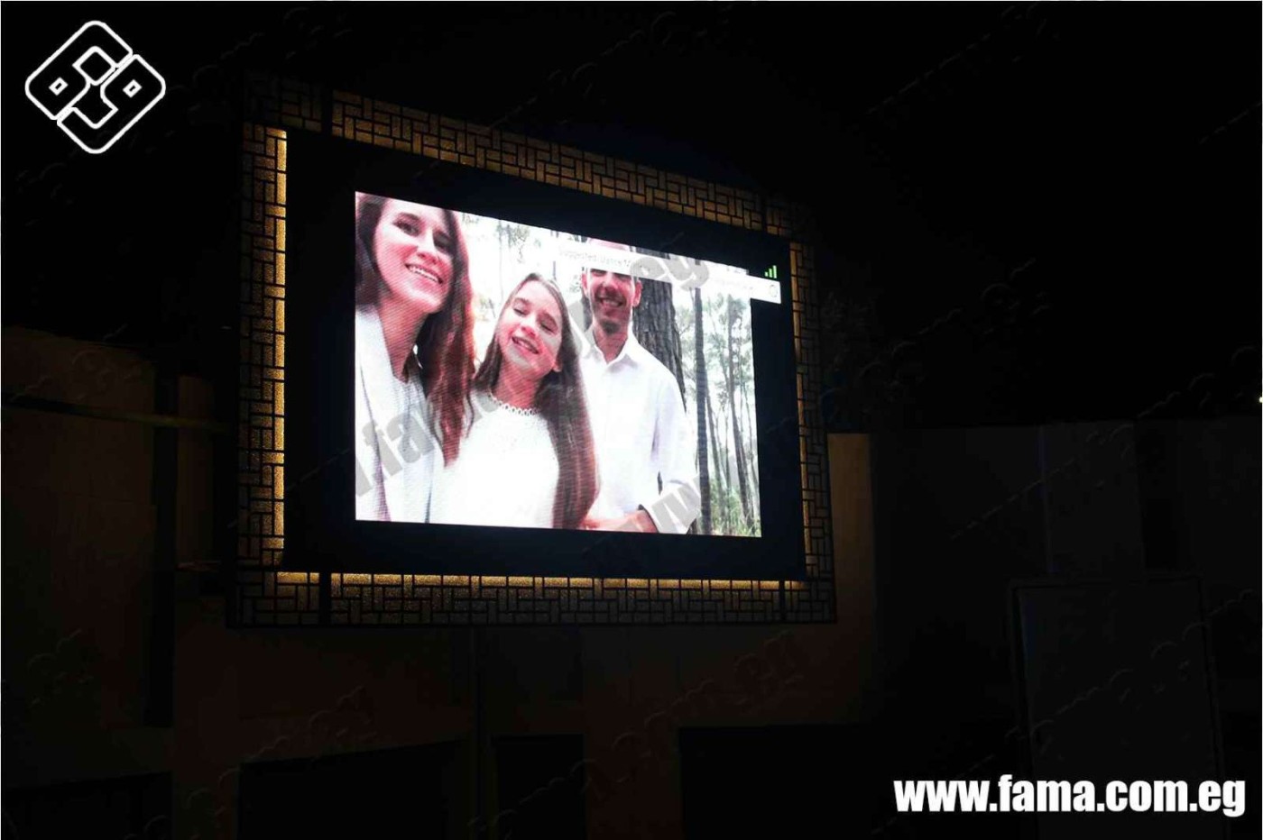 Electronic advertising screens 2021